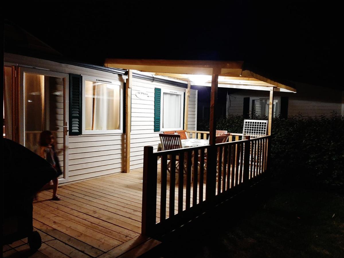 Mobile Home Entierement Equipe La Roque-d'Antheron Eksteriør billede